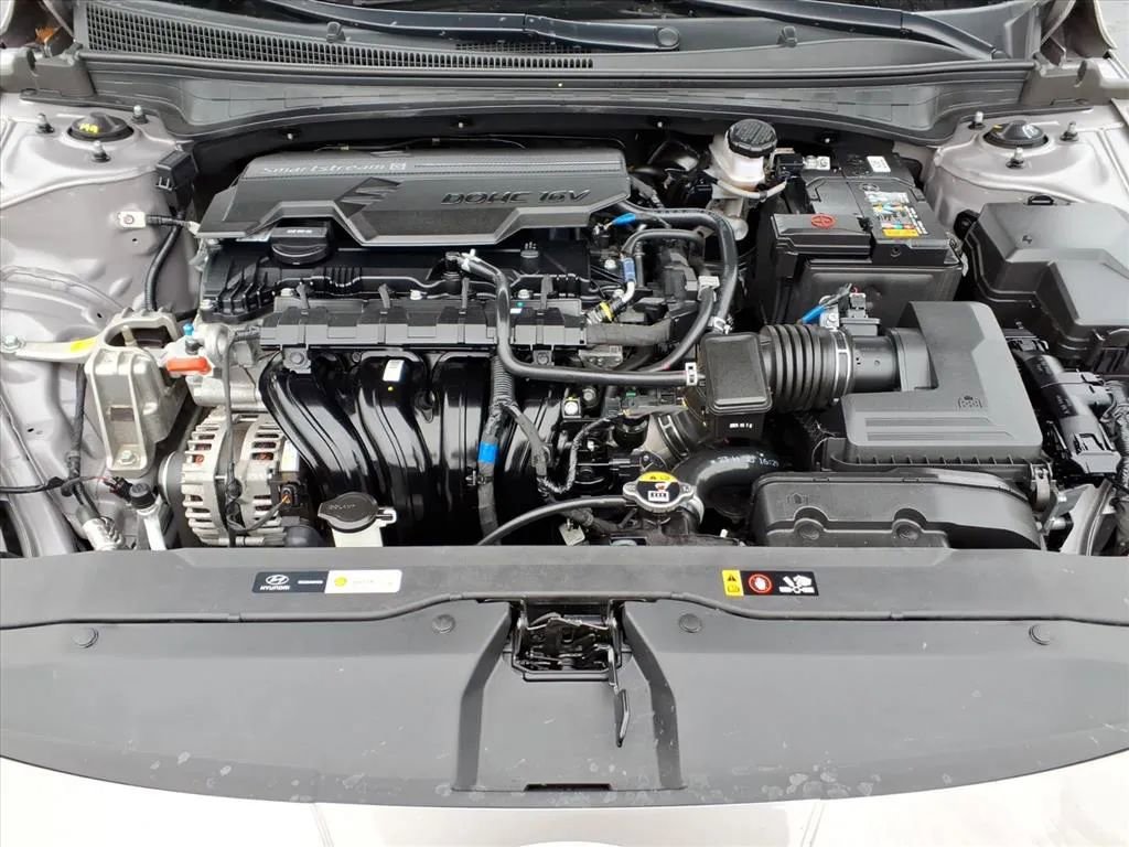 Used 2024 Hyundai Elantra SEL image 27