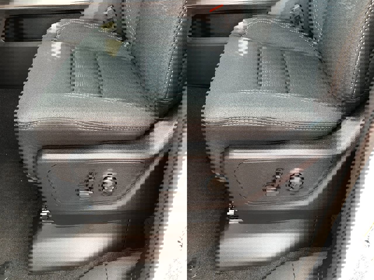 New 2026 RAM 1500 4x4 Crew Cab image 14