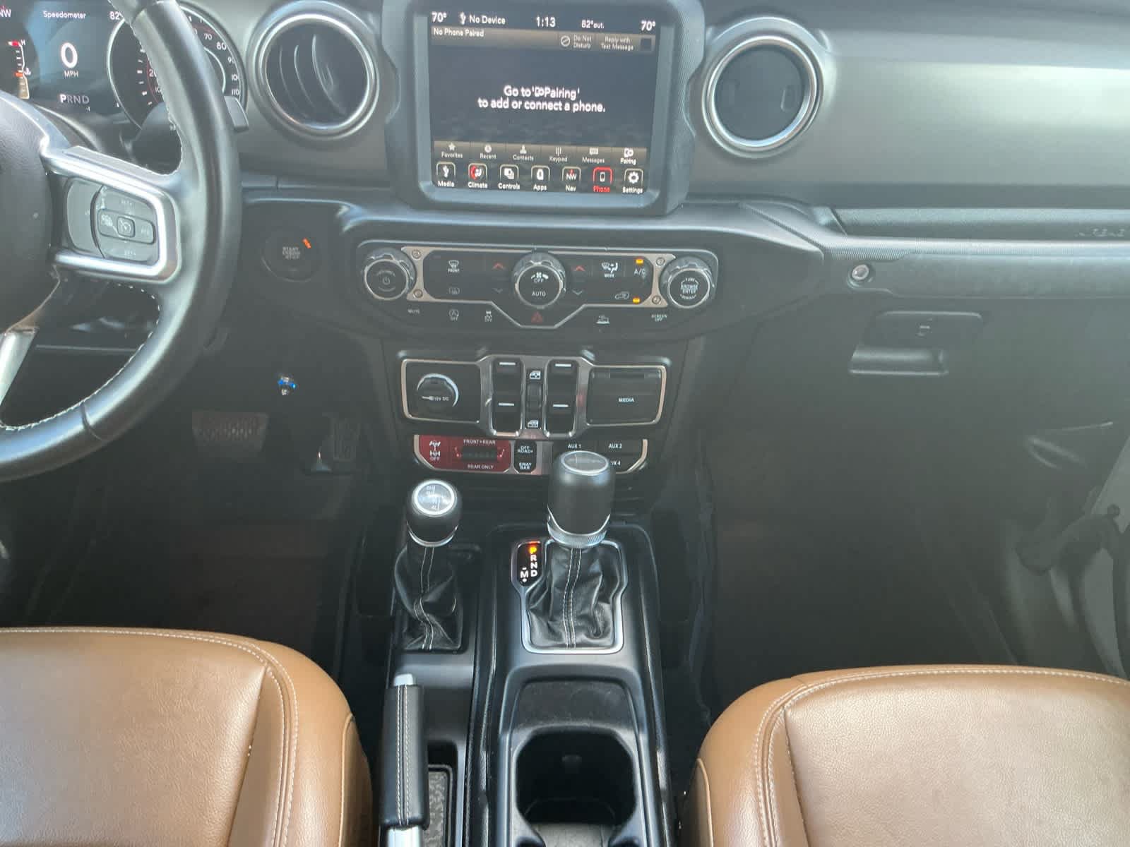 Used 2022 Jeep Gladiator Rubicon w/ LED Lighting Group AWD/4WD image 11