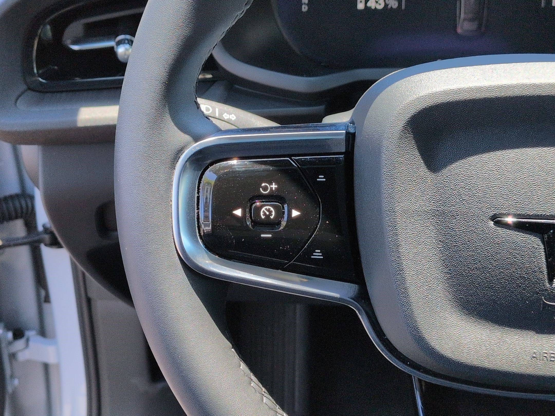 Used 2023 Polestar Polestar 2 AWD/4WD image 19