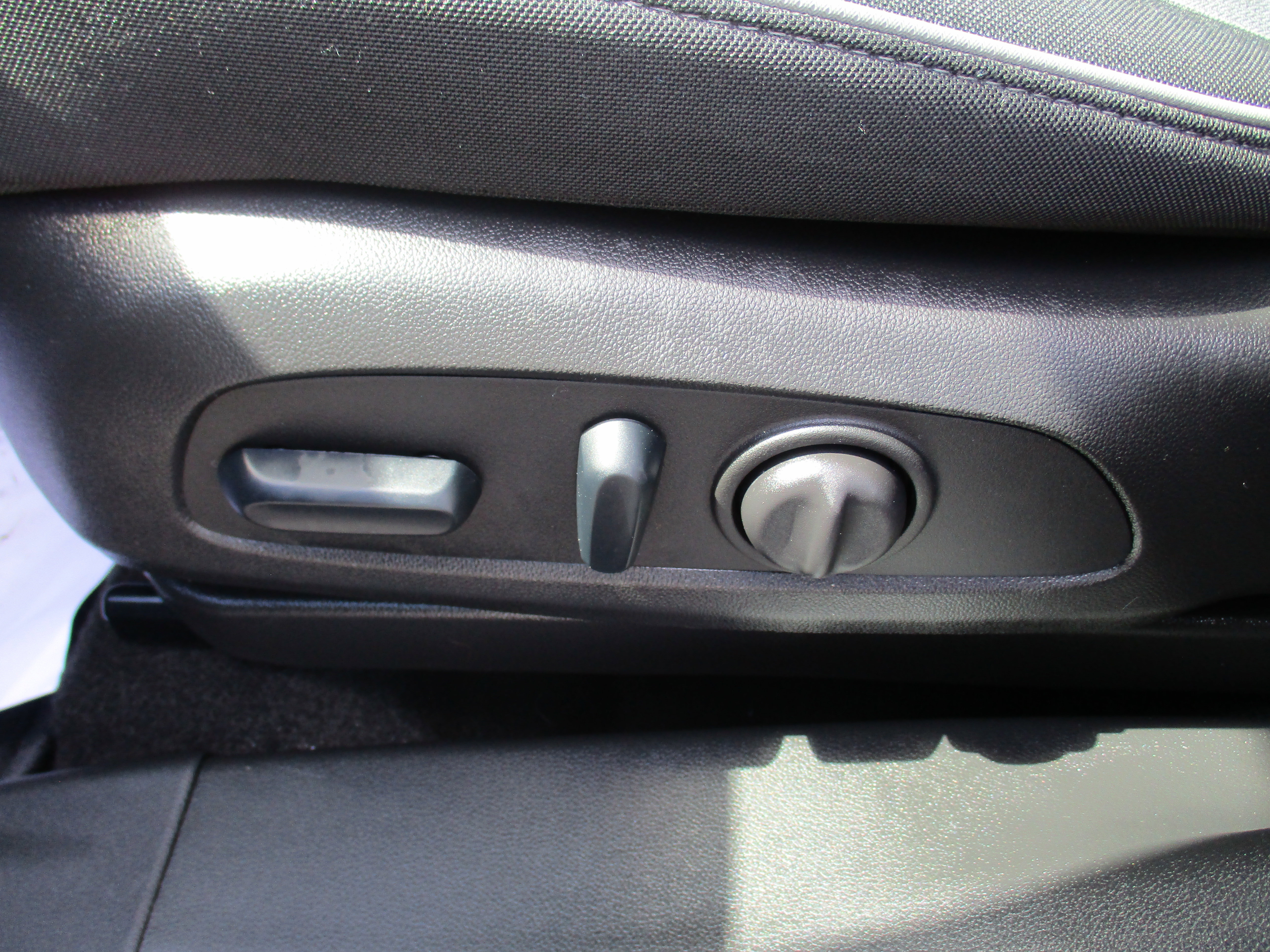Certified 2023 Chevrolet TrailBlazer LT w/ Convenience Package image 16