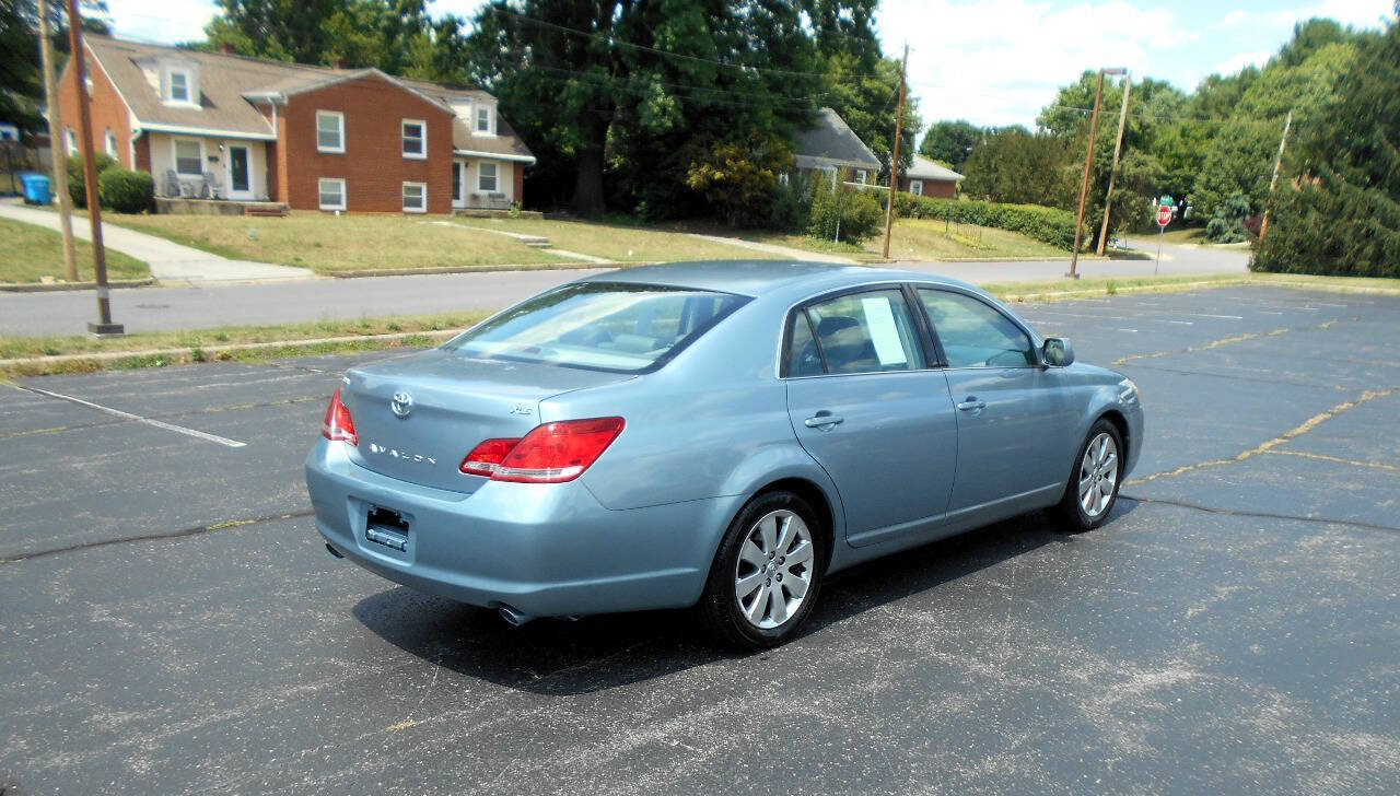 Used 2006 Toyota Avalon XLS FWD image 6