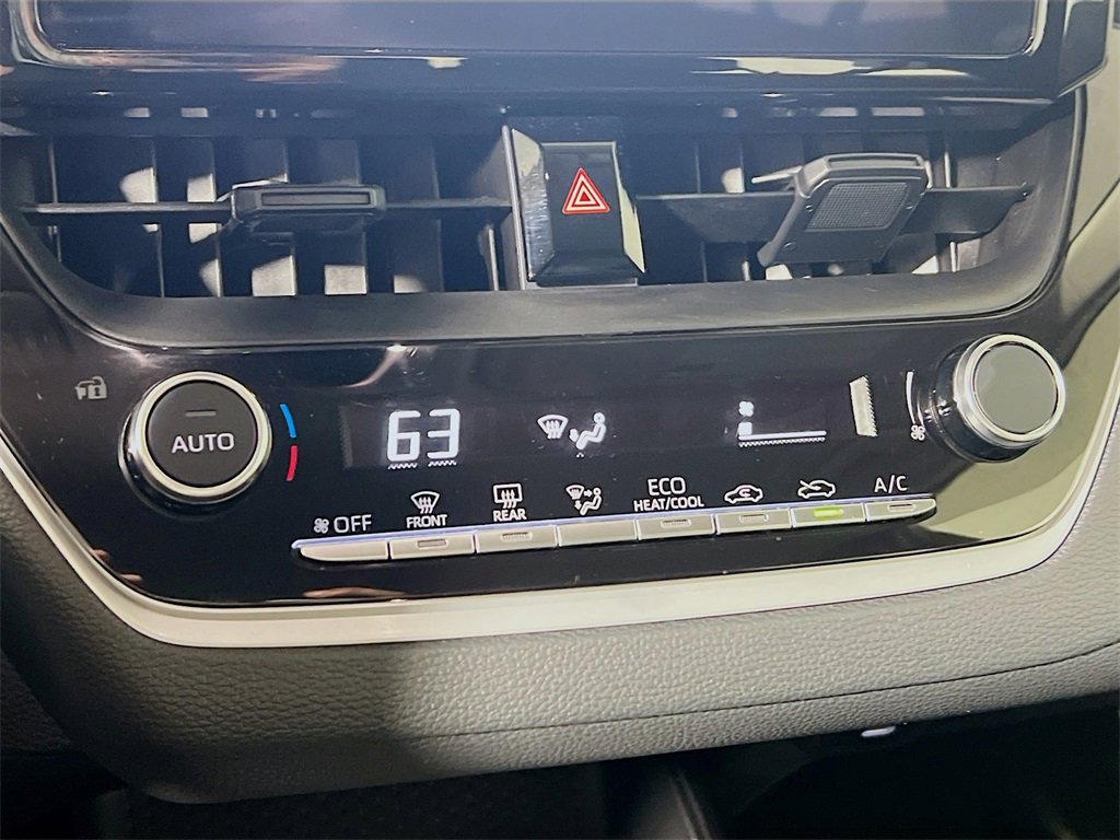 Used 2025 Toyota Corolla LE image 15