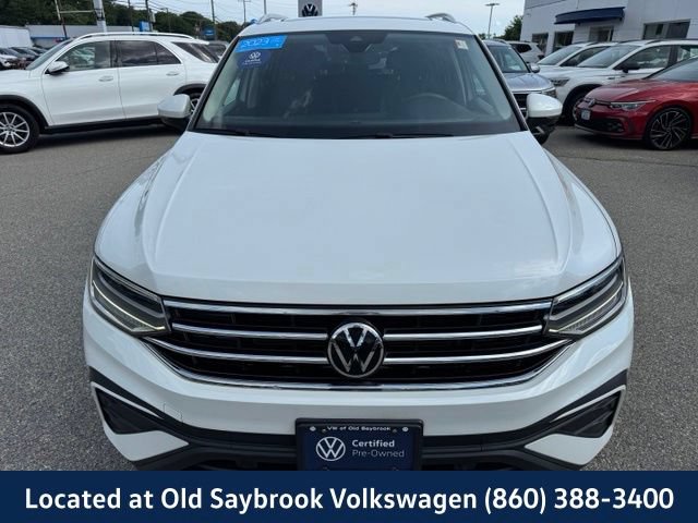 Certified 2023 Volkswagen Tiguan SE w/ Panoramic Sunroof Package AWD/4WD image 2