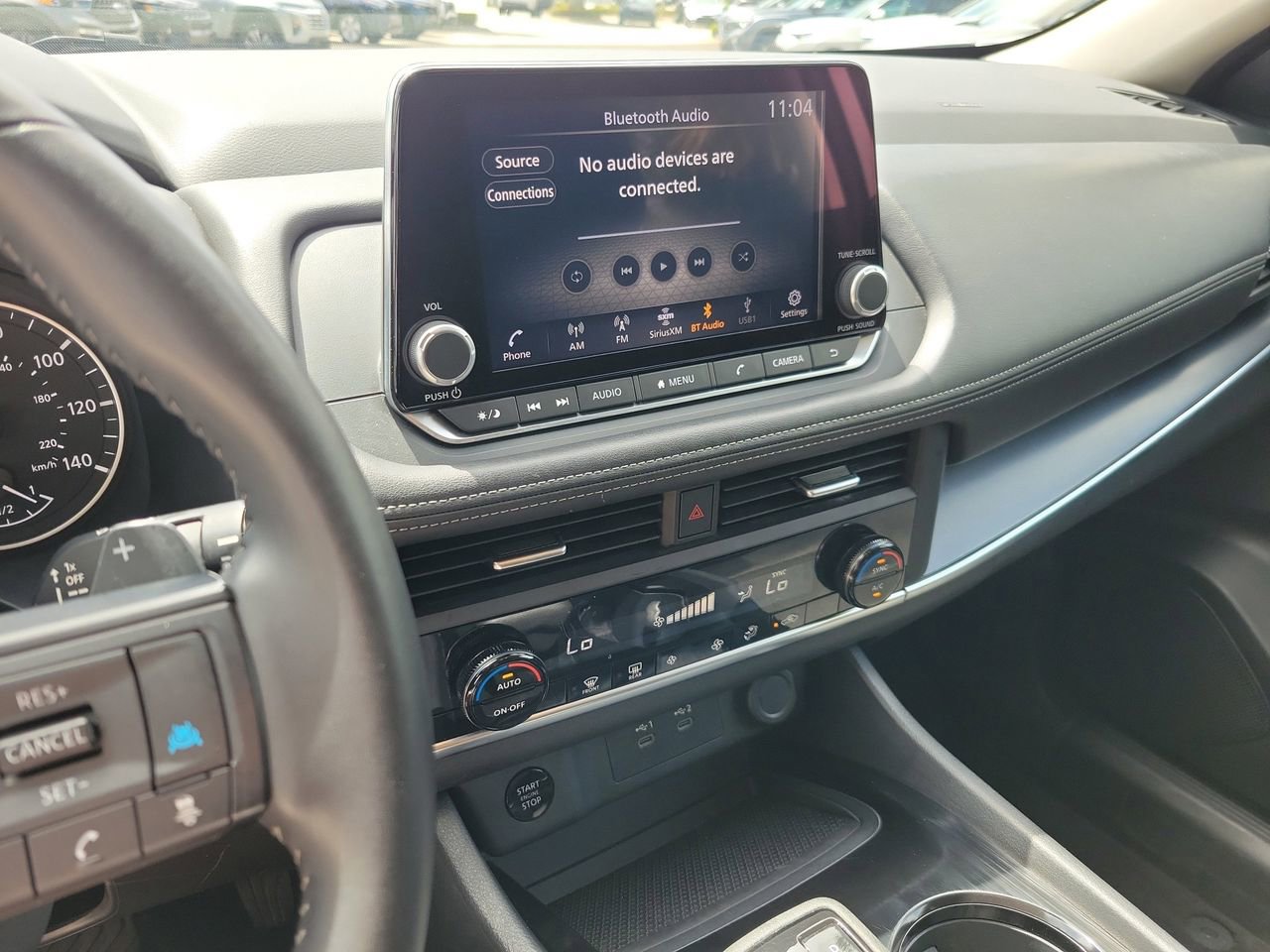 Used 2025 Nissan Rogue SV AWD/4WD image 24