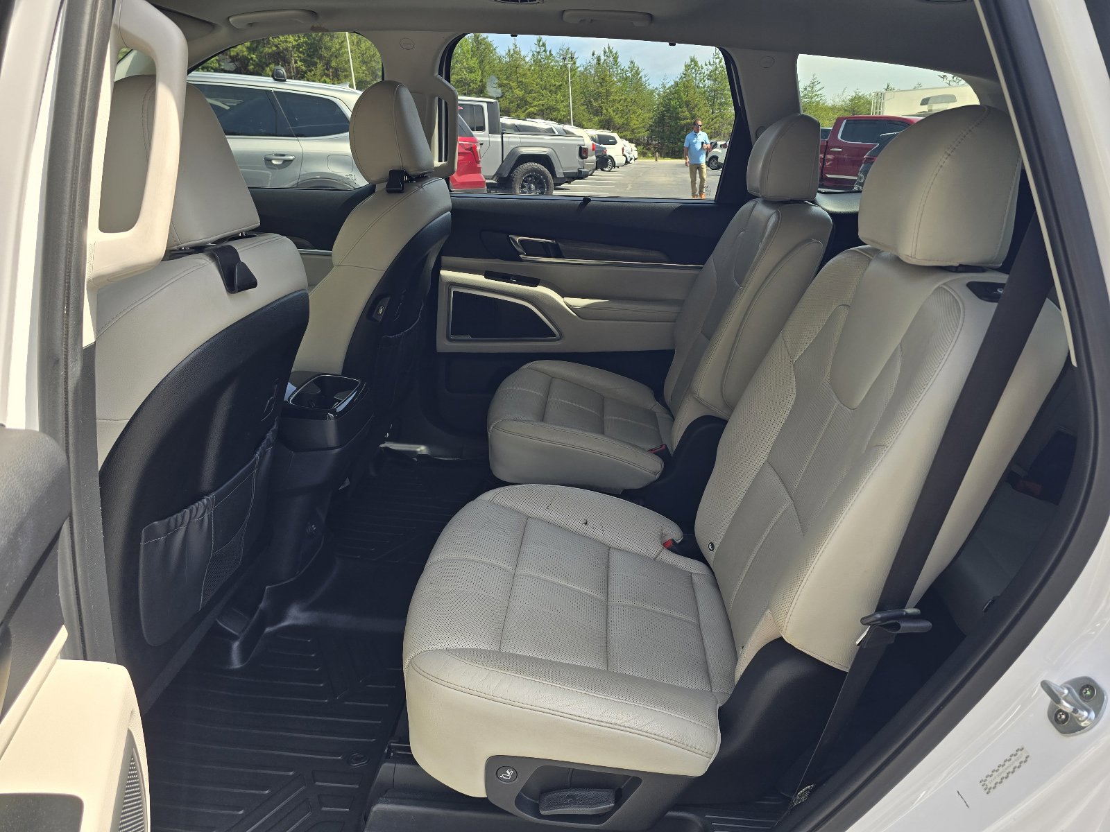 Used 2021 Kia Telluride EX w/ EX Premium Package image 11