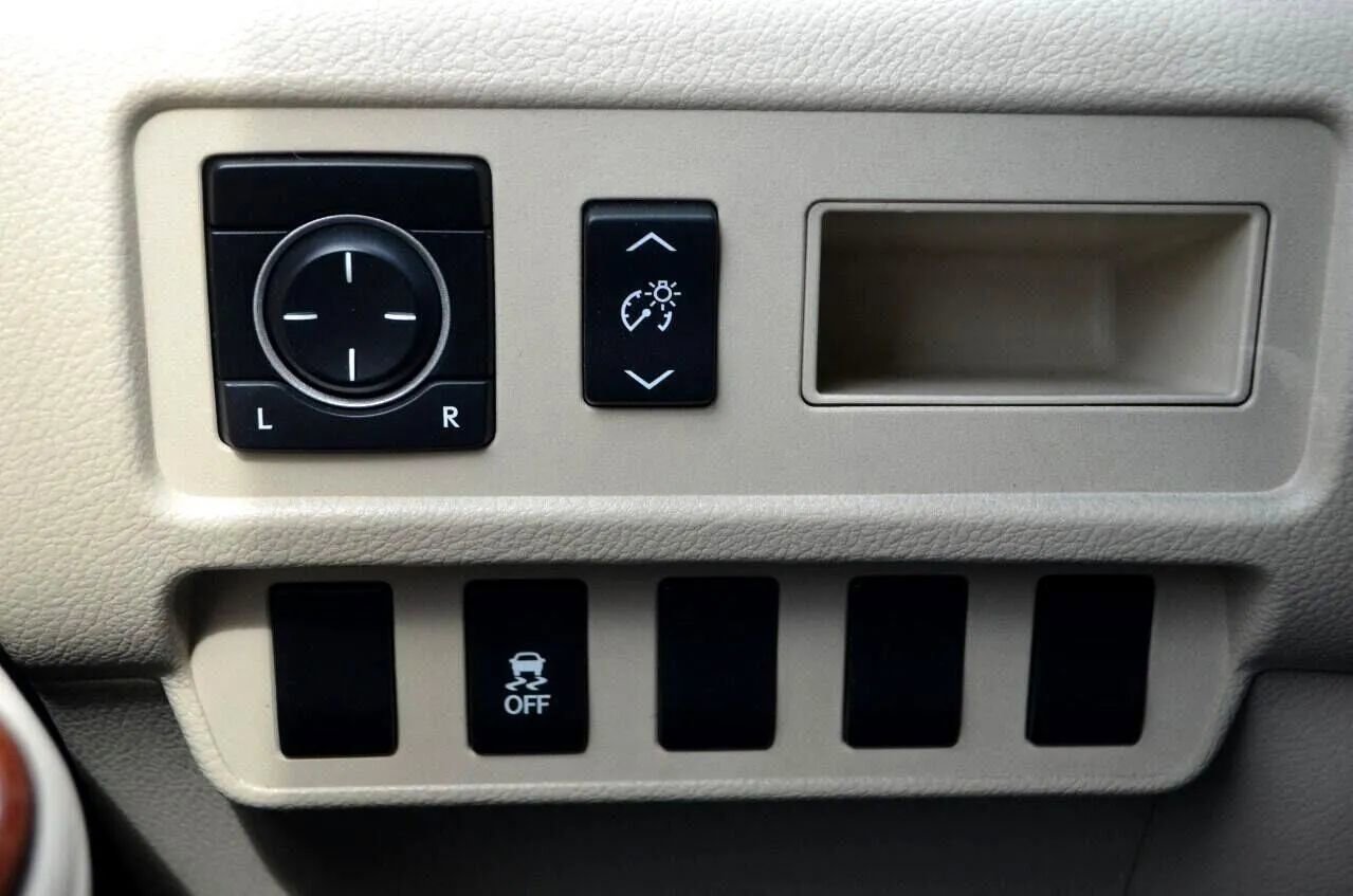 Used 2012 Lexus HS 250h image 39