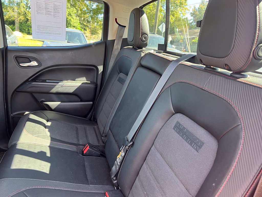 Used 2016 GMC Canyon SLE w/ All Terrain Package AWD/4WD image 12
