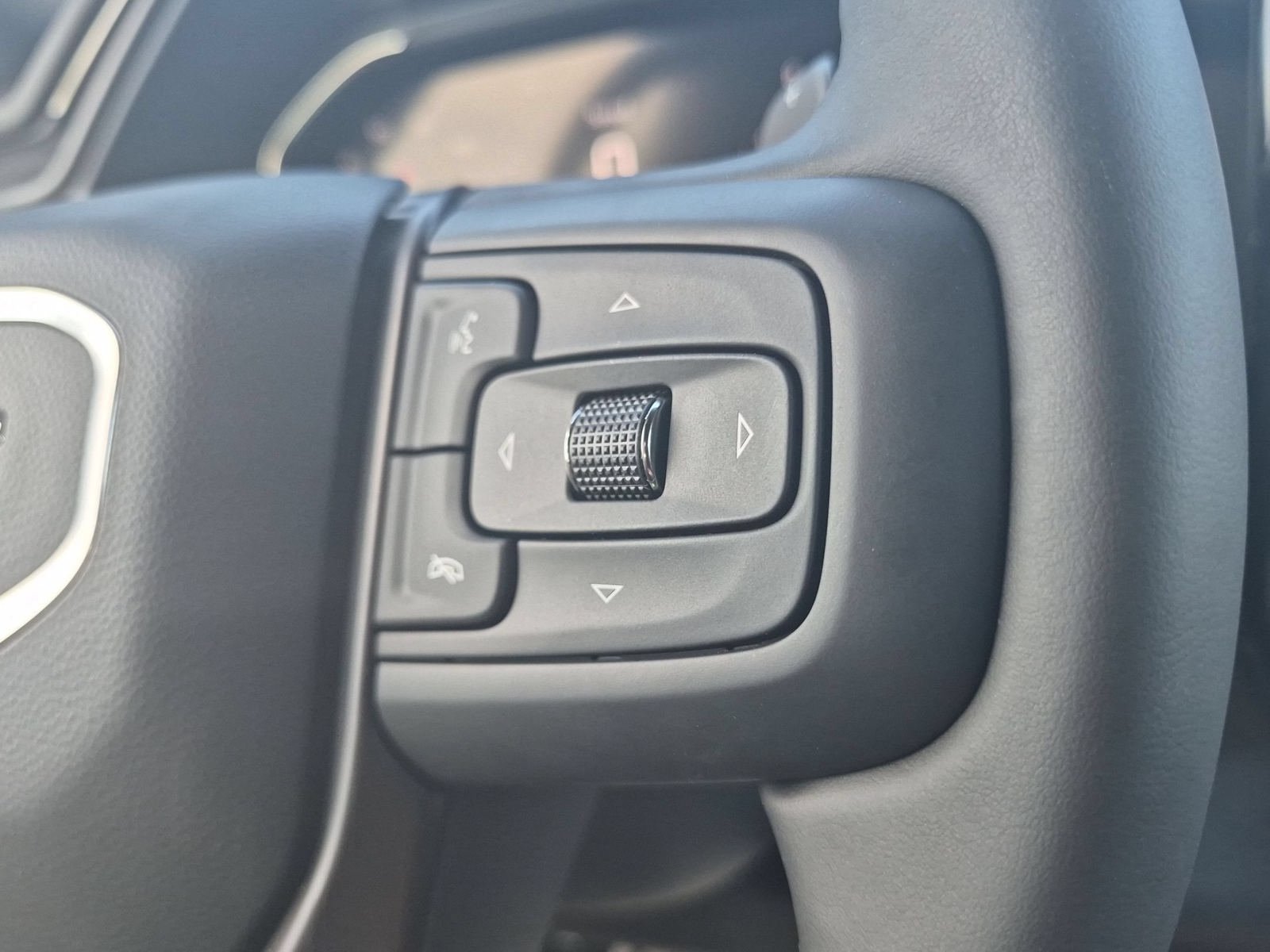 New 2026 GMC Sierra 1500 AT4 w/ AT4 Premium Package AWD/4WD image 15