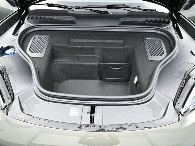 New 2025 Porsche Macan 4S Electric image 22