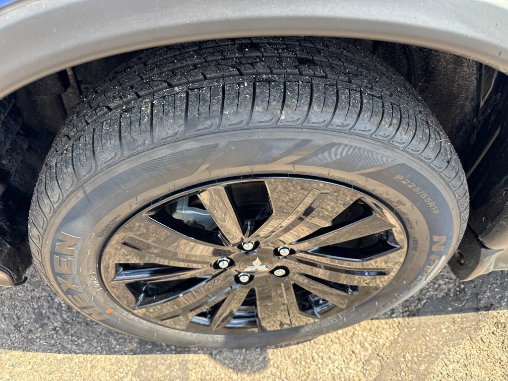 New 2027 Mitsubishi Outlander Sport LE FWD image 37