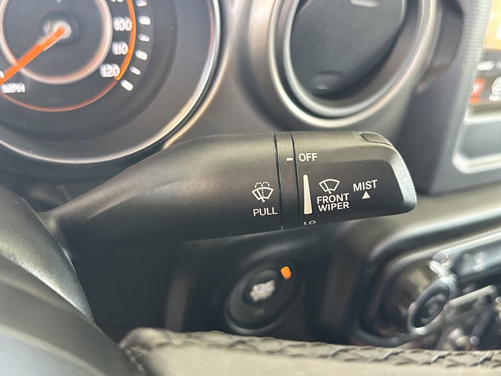 Used 2023 Jeep Gladiator Willys image 23