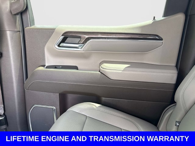 Used 2023 Chevrolet Silverado 1500 LTZ AWD/4WD image 16