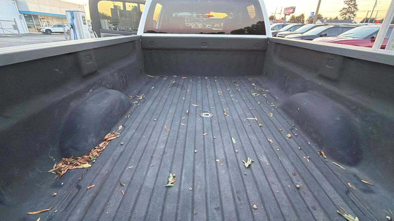Used 2018 Chevrolet Silverado 3500 W/T w/ WT Convenience Package AWD/4WD image 13