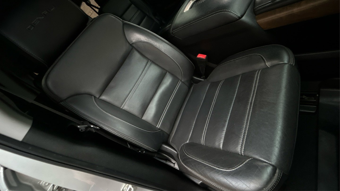 Used 2020 GMC Yukon XL Denali image 15