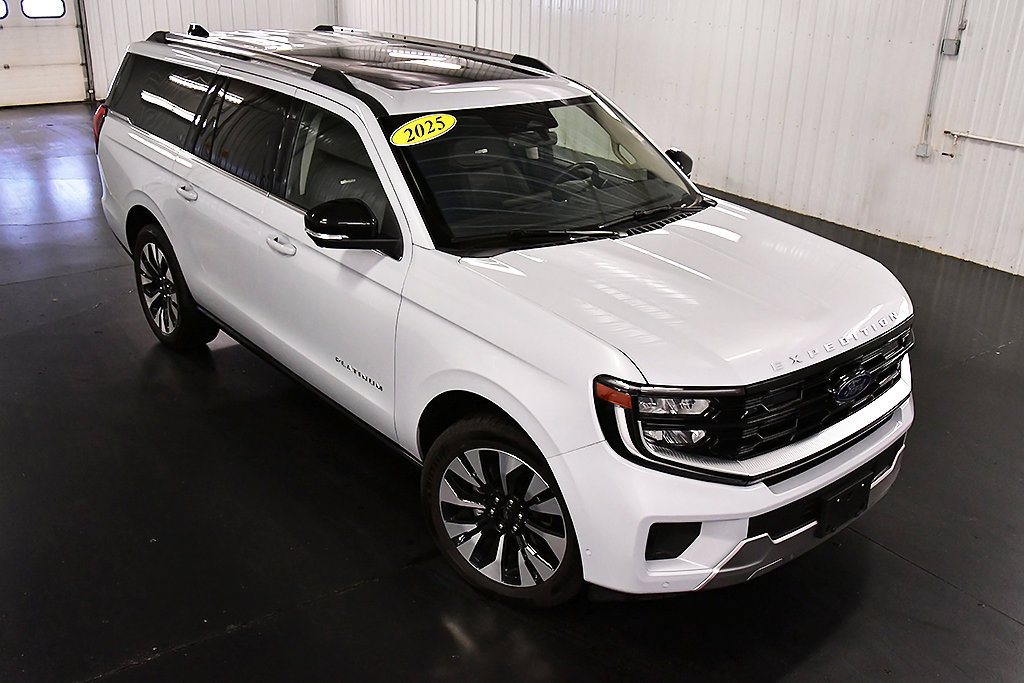 Used 2025 Ford Expedition Max Platinum w/ Driver's Package AWD/4WD image 12