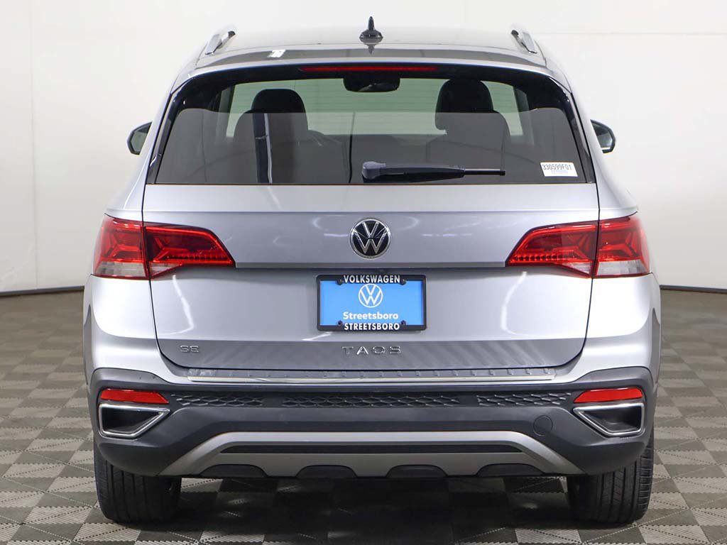 Used 2023 Volkswagen Taos SE FWD image 13