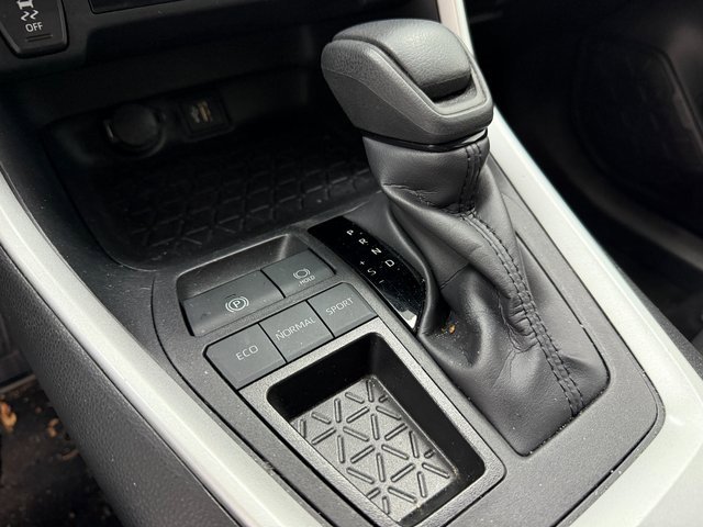 Used 2024 Toyota RAV4 XLE image 10