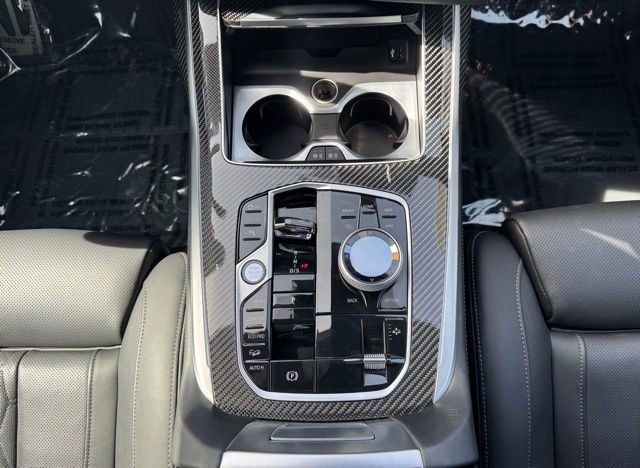 Certified 2026 BMW X7 M60i image 24