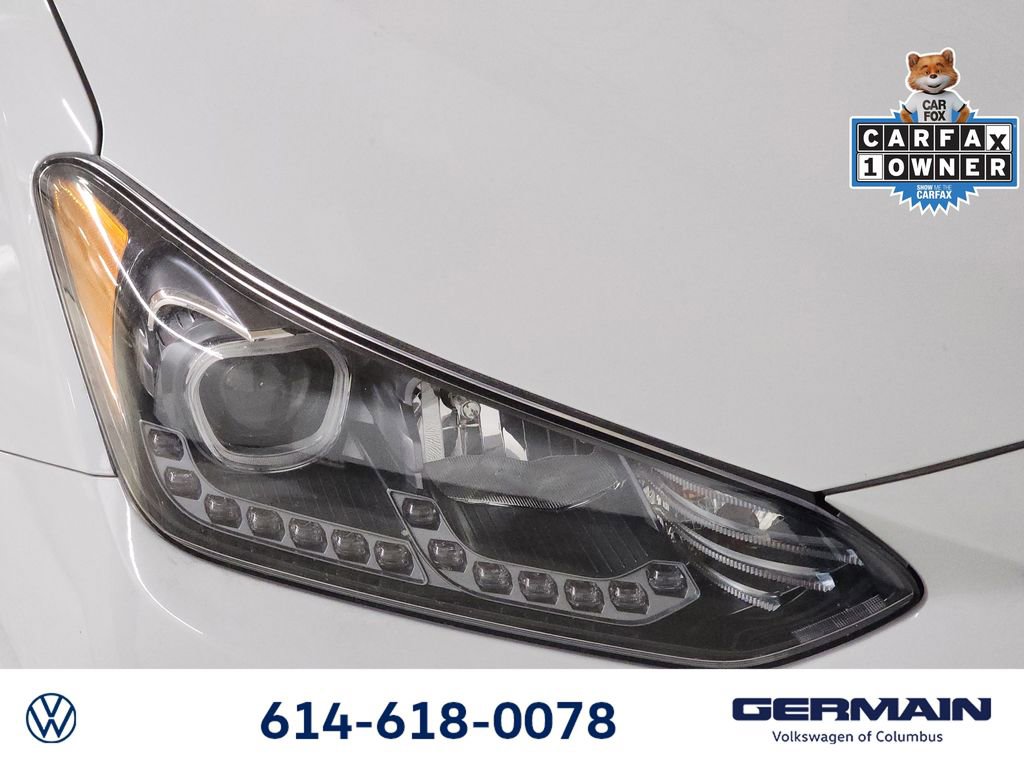 Used 2021 Hyundai Veloster N image 16