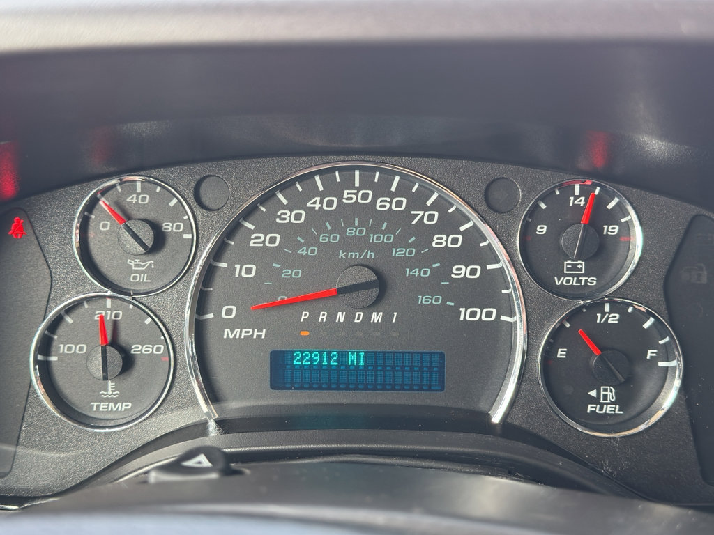 Used 2024 Chevrolet Express 2500 w/ Driver Convenience Package RWD image 25