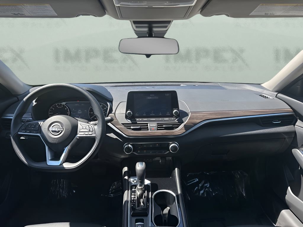 Used 2023 Nissan Altima 2.5 SV image 12