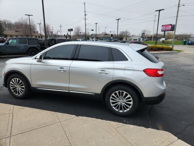 Used 2017 Lincoln MKX Select w/ Select Plus Package image 6