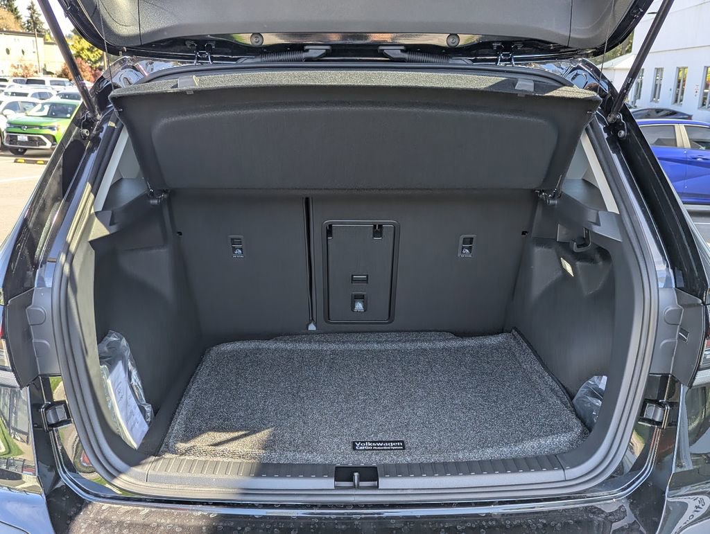 New 2026 Volkswagen Taos SE AWD/4WD image 28