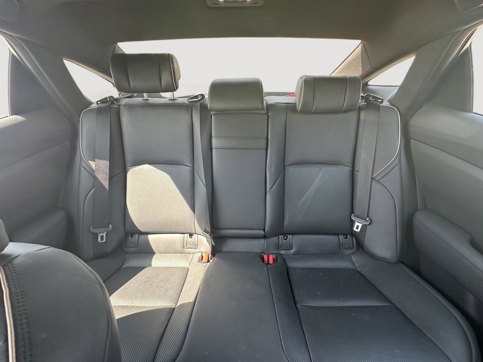 Certified 2023 Toyota Crown Limited image 12