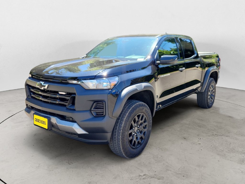 Used 2023 Chevrolet Colorado Trail Boss w/ Advanced Trailering Package AWD/4WD image 1
