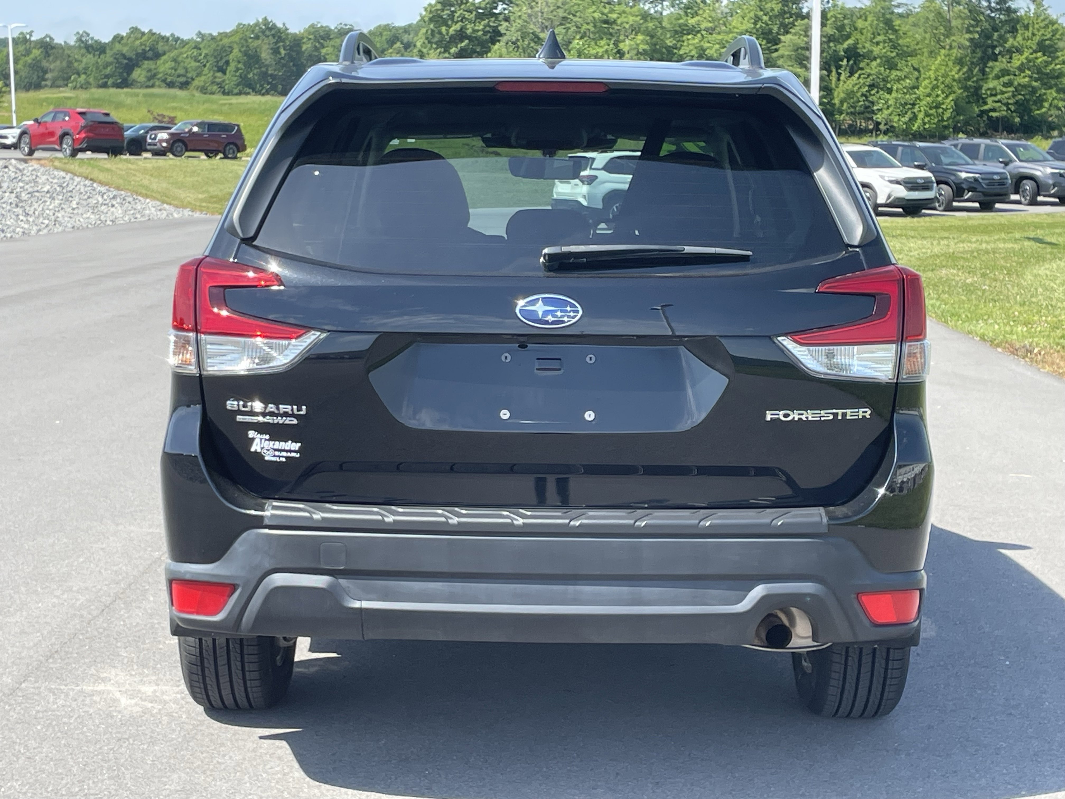 Certified 2023 Subaru Forester Premium AWD/4WD video 4