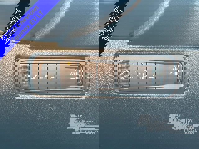 New 2026 Chevrolet Equinox EV LT image 17