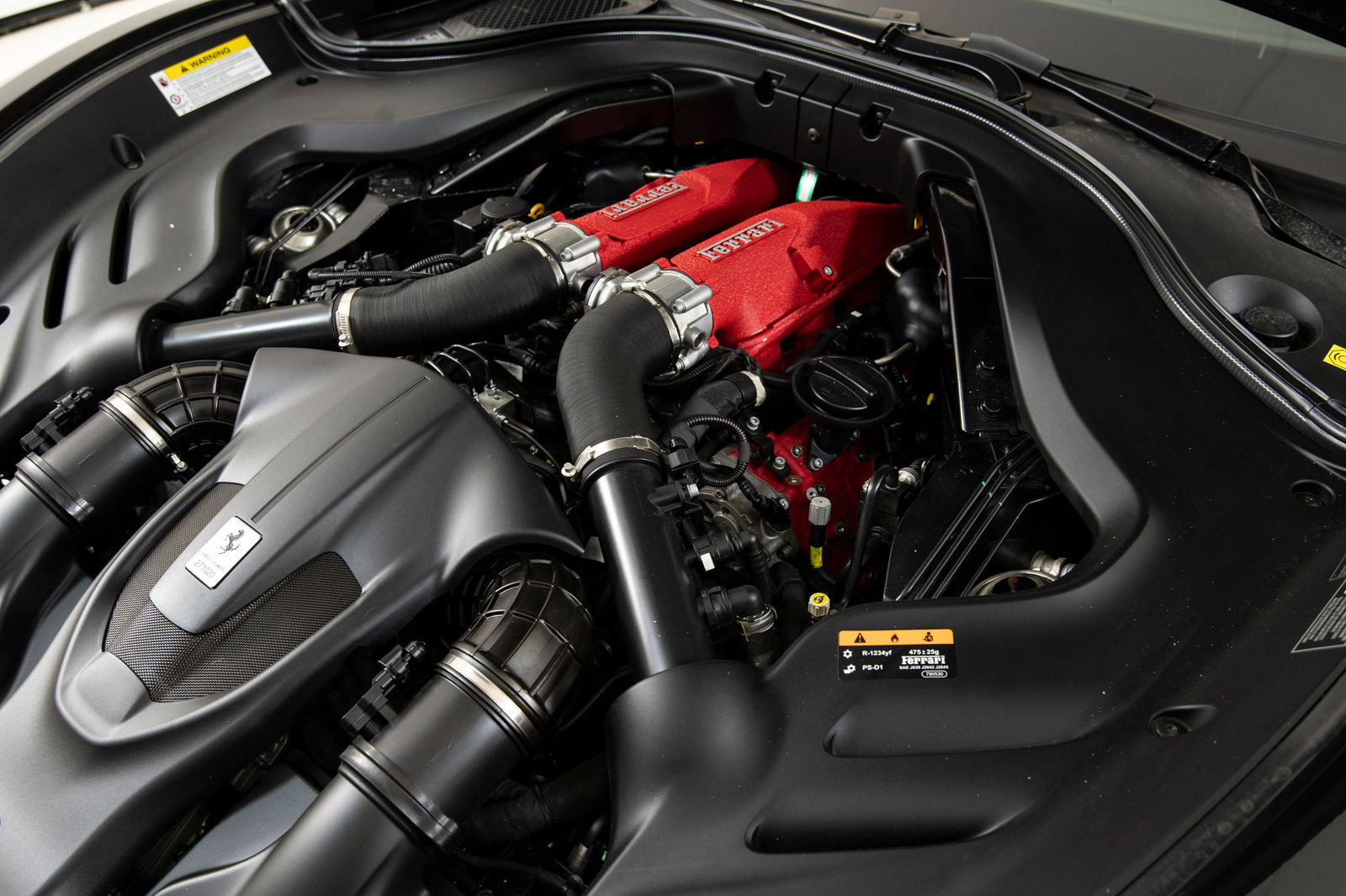 Certified 2022 Ferrari Roma RWD image 32