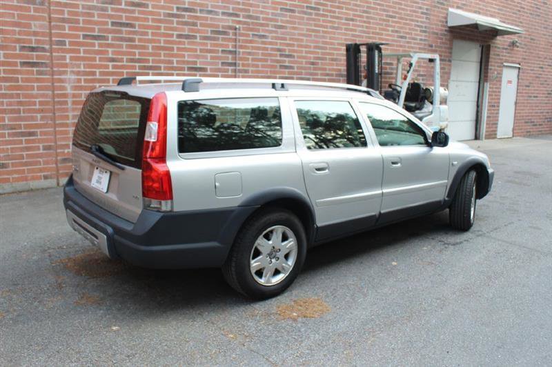 Used 2005 Volvo XC70 image 5
