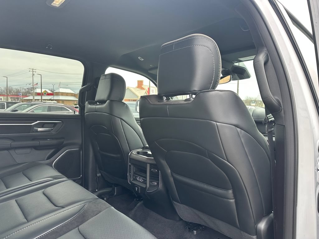 Used 2026 RAM 1500 Laramie AWD/4WD image 15