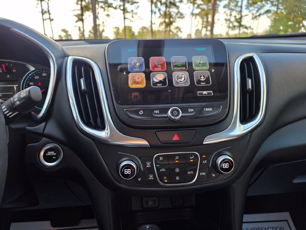 Used 2018 Chevrolet Equinox LT w/ Sun & Infotainment Package AWD/4WD image 30