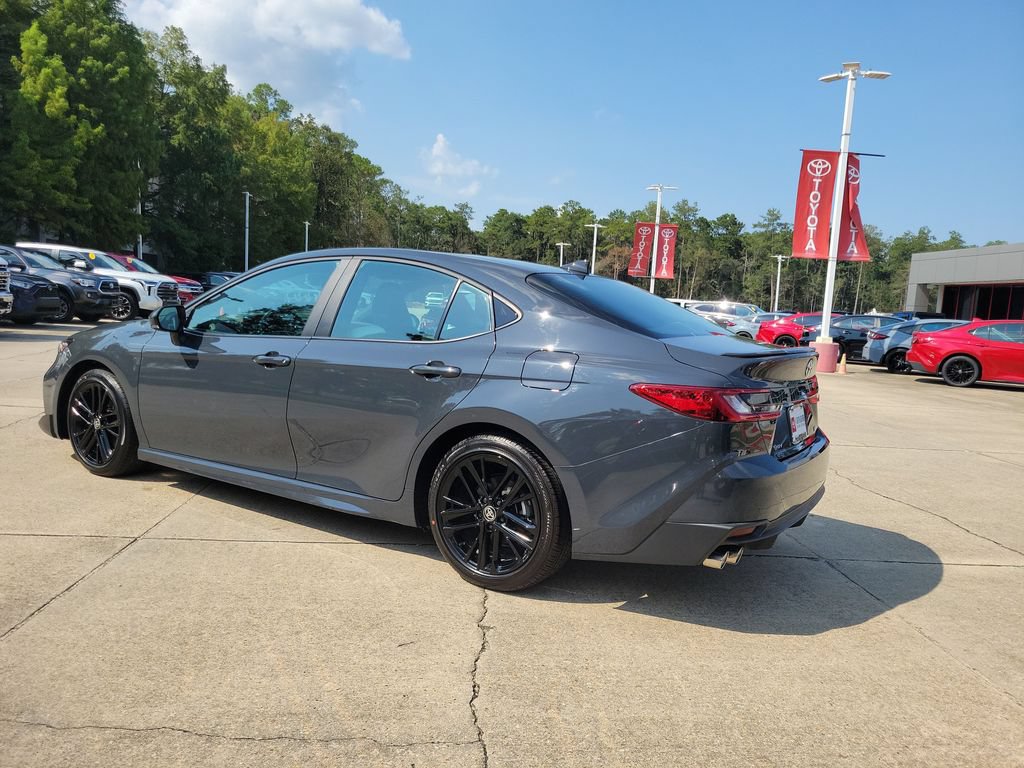 Used 2026 Toyota Camry SE w/ Multimedia Upgrade Package FWD image 3