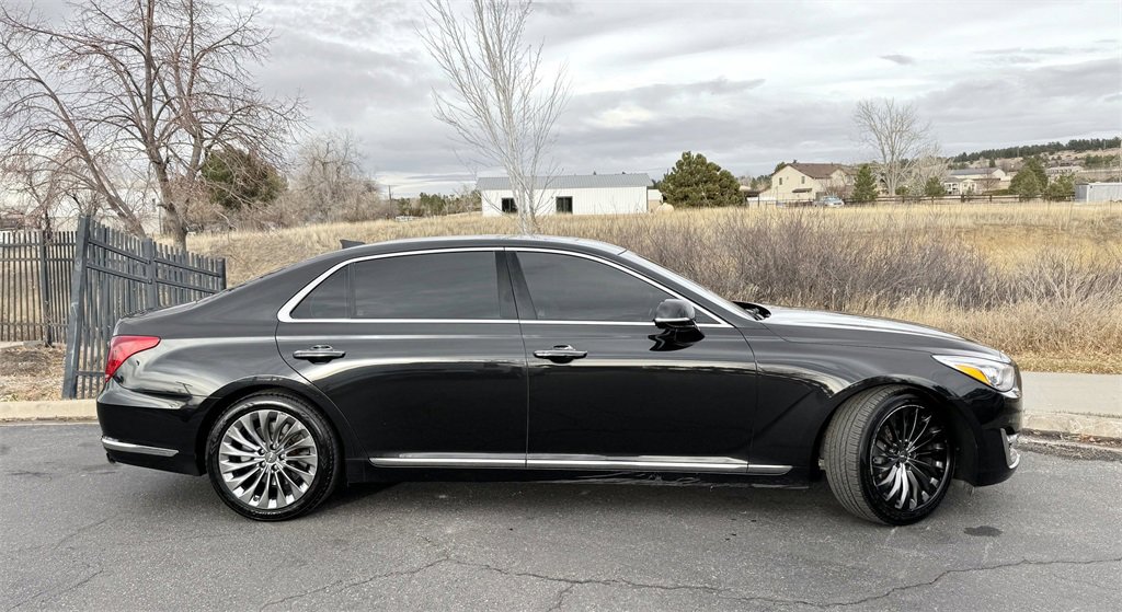 Used 2018 Genesis G90 3.3T Premium image 5