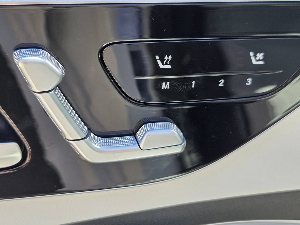 New 2026 Mercedes-Benz C 300 4MATIC Sedan image 17
