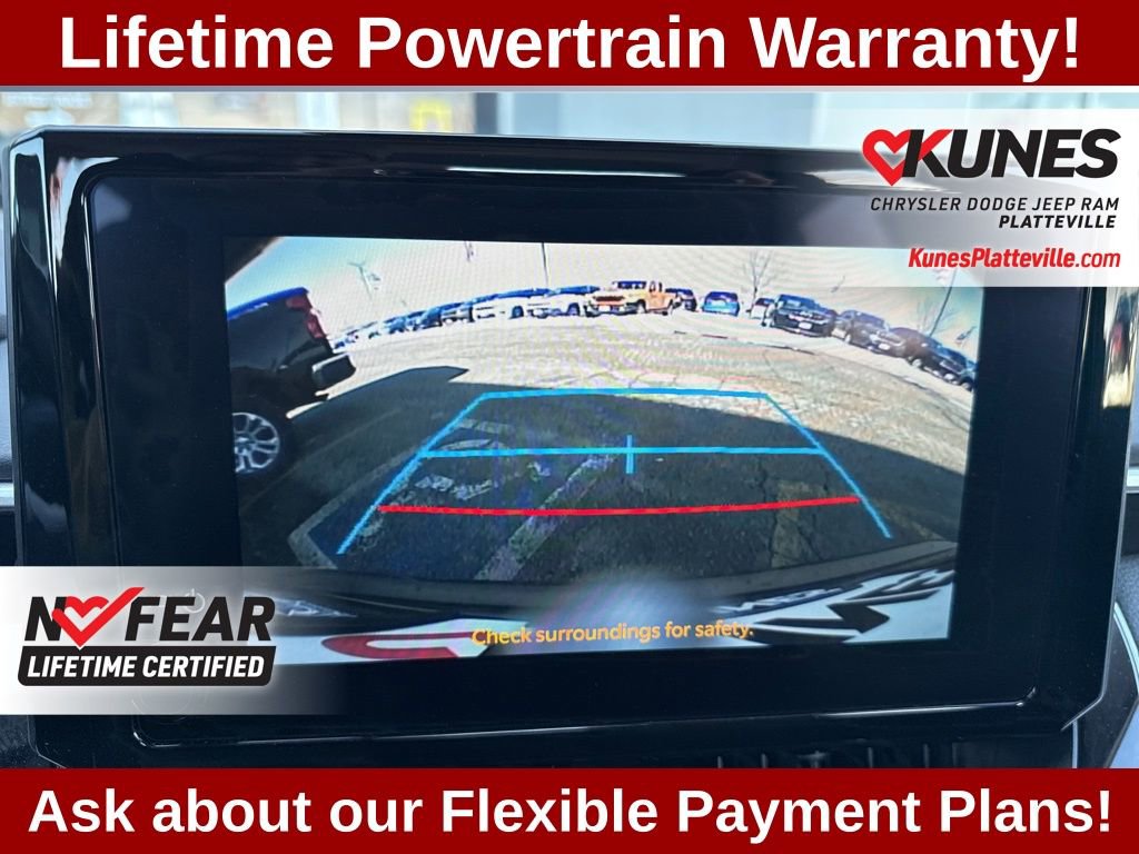 Used 2025 Toyota Corolla LE image 19