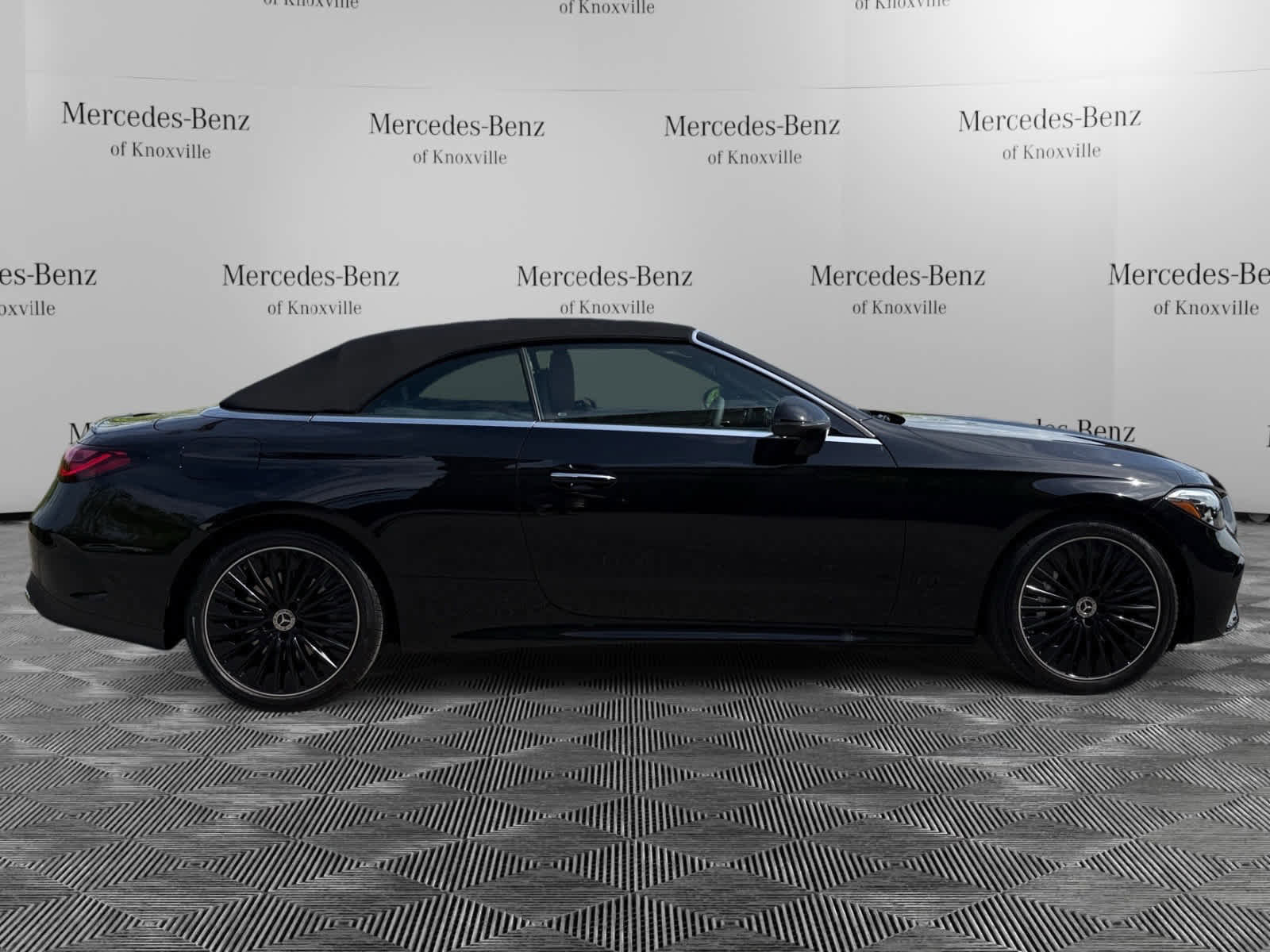 New 2026 Mercedes-Benz CLE 450 4MATIC Cabriolet image 6