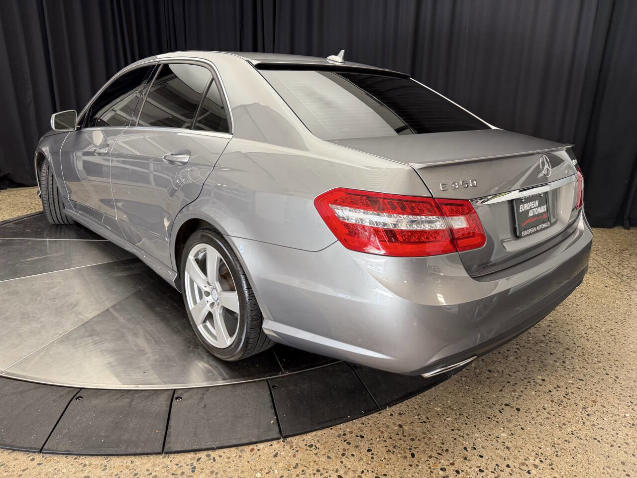 Used 2010 Mercedes-Benz E 350 4MATIC Sedan image 6