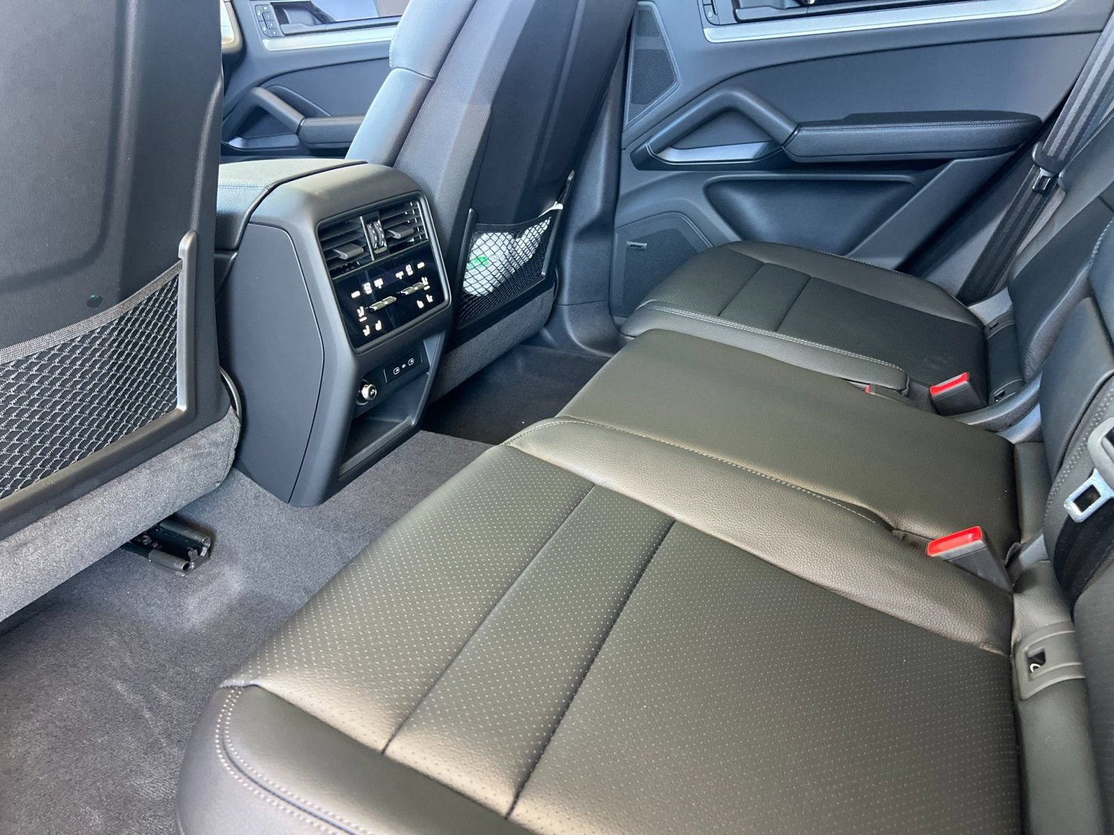 New 2026 Porsche Cayenne AWD/4WD image 13
