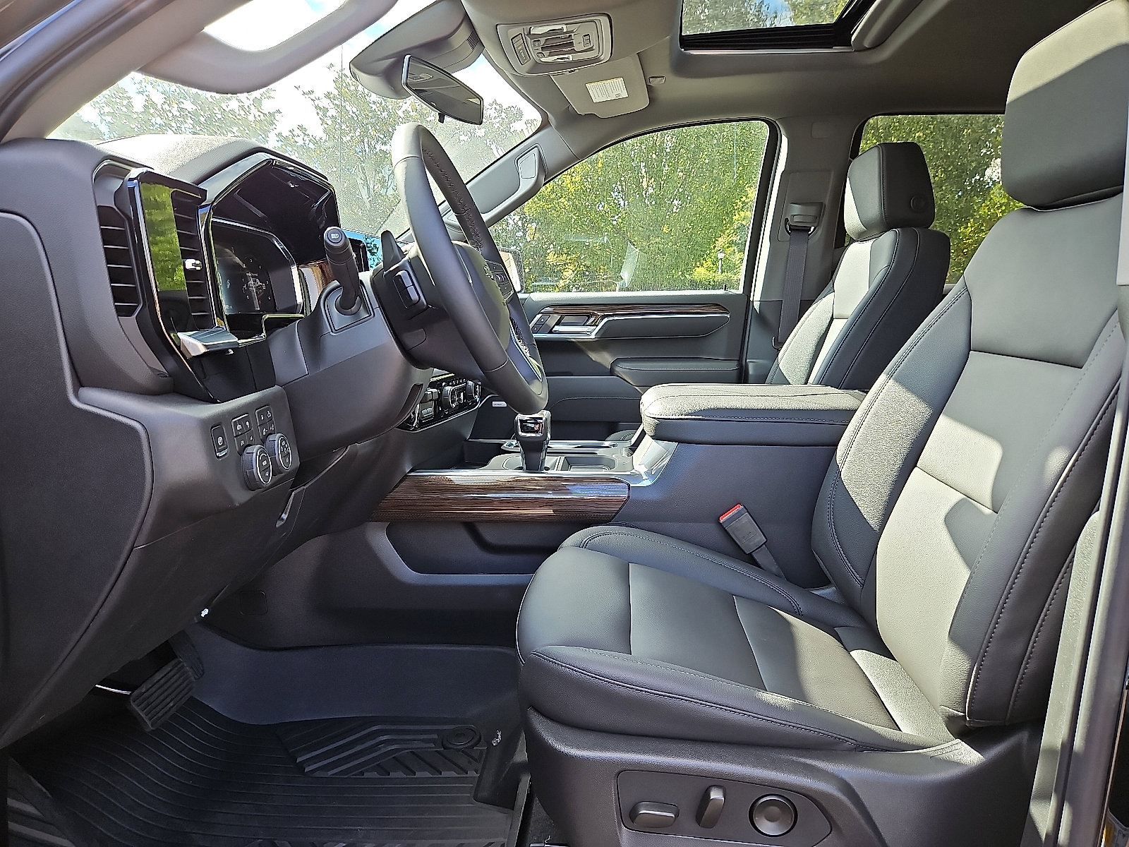 New 2026 Chevrolet Silverado 1500 RST w/ RST All Star Premium Package image 6