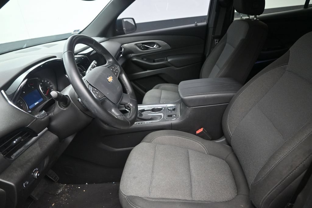 Used 2023 Chevrolet Traverse LT FWD image 12