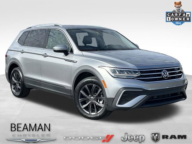 Used 2024 Volkswagen Tiguan SE image 1