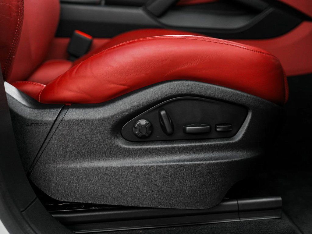 Used 2023 Porsche Cayenne image 39