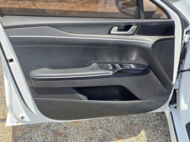 Used 2021 Kia K5 LX FWD image 10