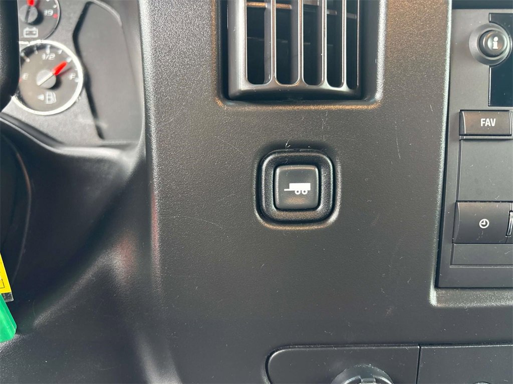 Used 2024 Chevrolet Express 2500 w/ Driver Convenience Package image 30