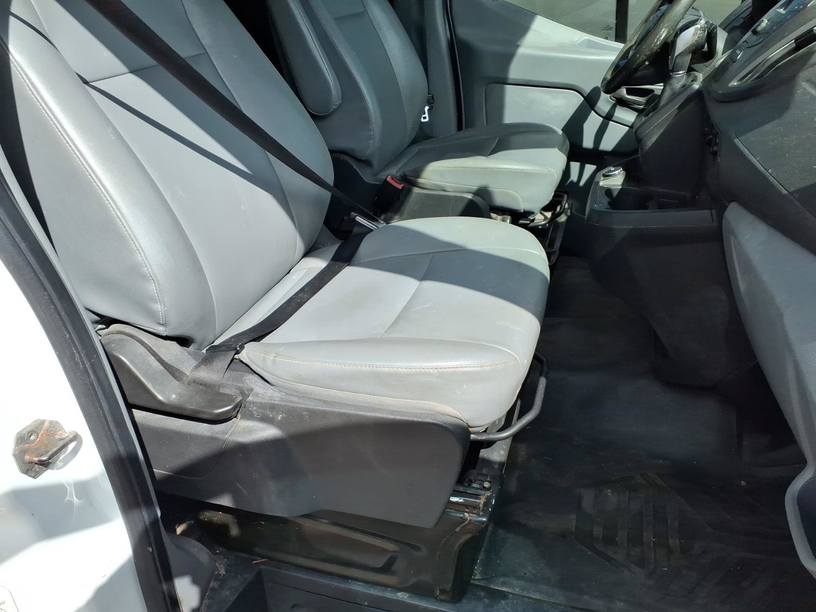 Used 2017 Ford Transit 150 130 Low Roof RWD image 22